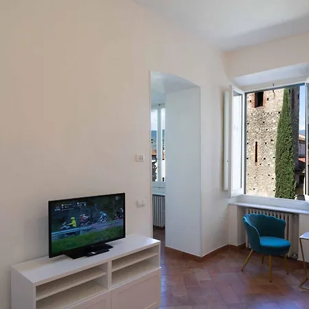 Bed & Breakfast Secret Window *